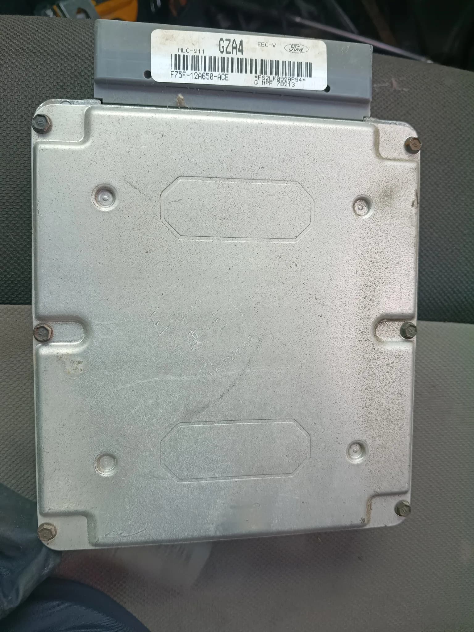 F75F-12A650-ACE Marca: Lincoln Modelo: Navigator Año: 1998 Motor: 5.4 